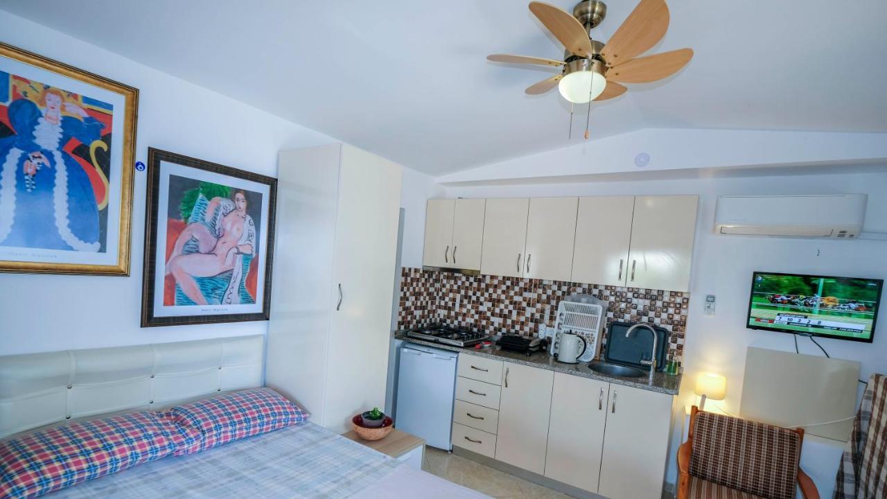 قرابورون Teras Butik Apart المظهر الخارجي الصورة