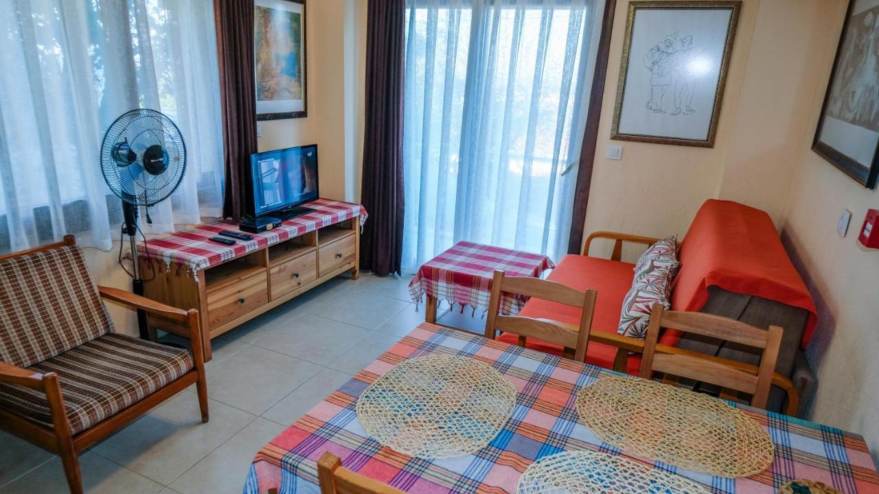 قرابورون Teras Butik Apart المظهر الخارجي الصورة