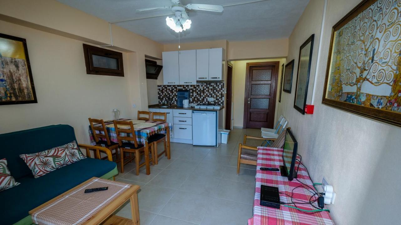 قرابورون Teras Butik Apart المظهر الخارجي الصورة