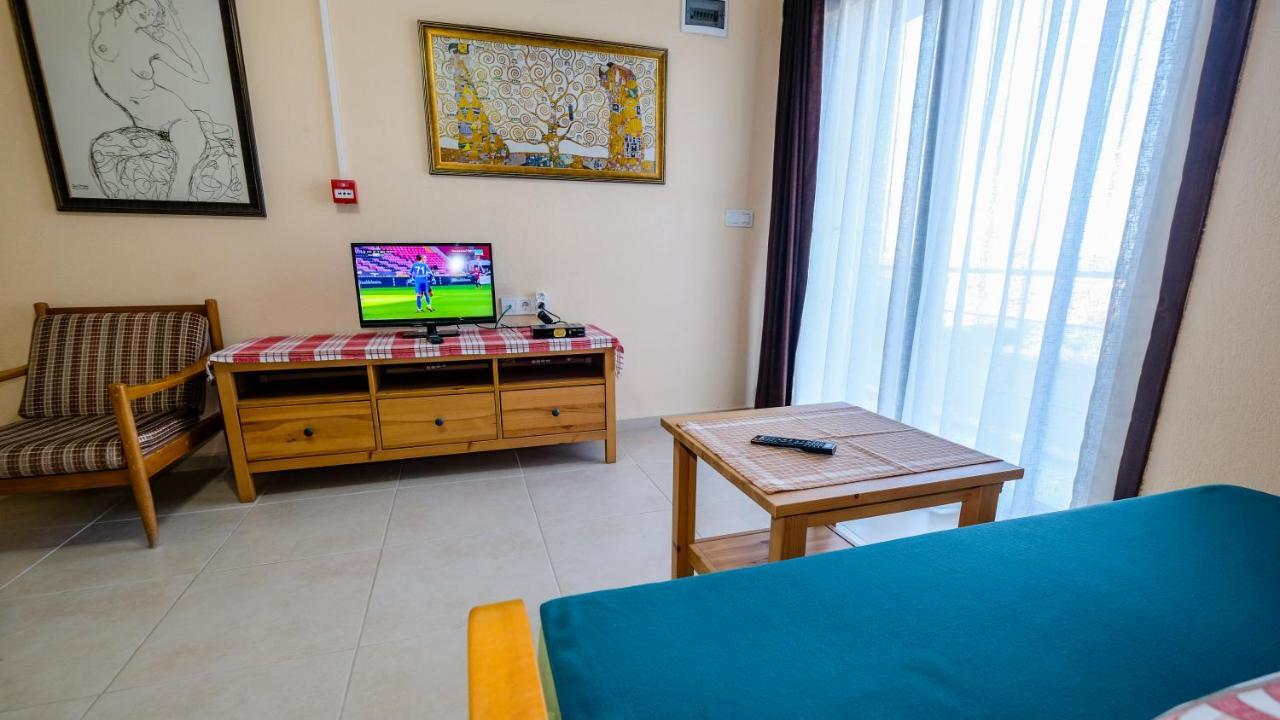 قرابورون Teras Butik Apart المظهر الخارجي الصورة